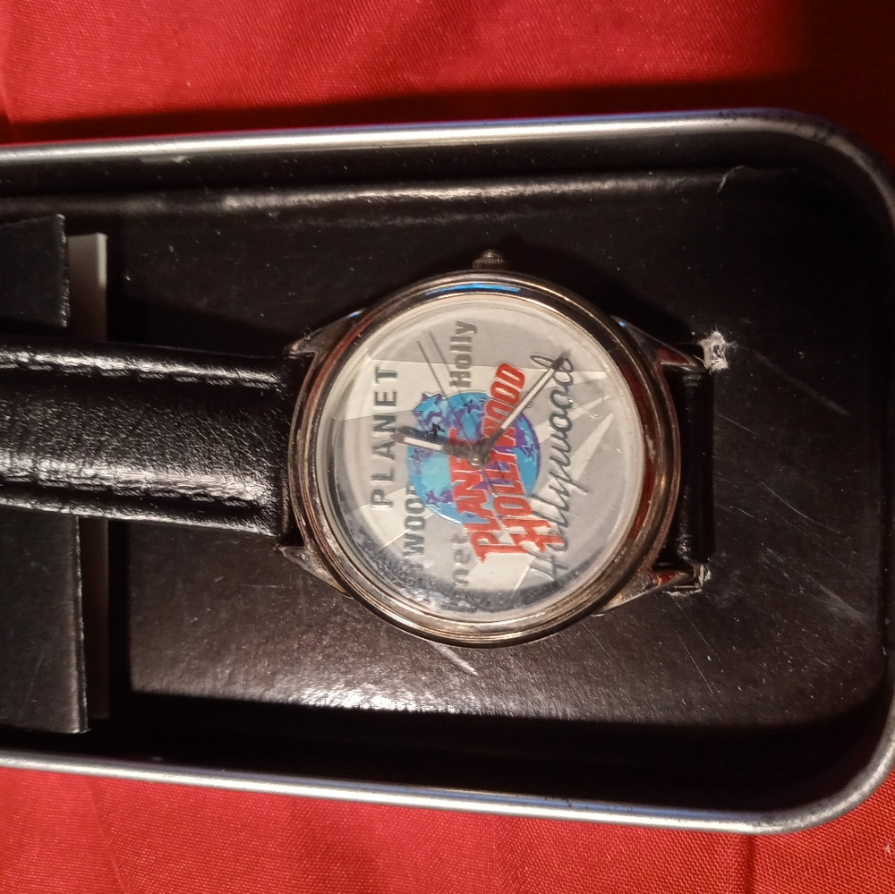 Vintage planet hollywood watch with tin